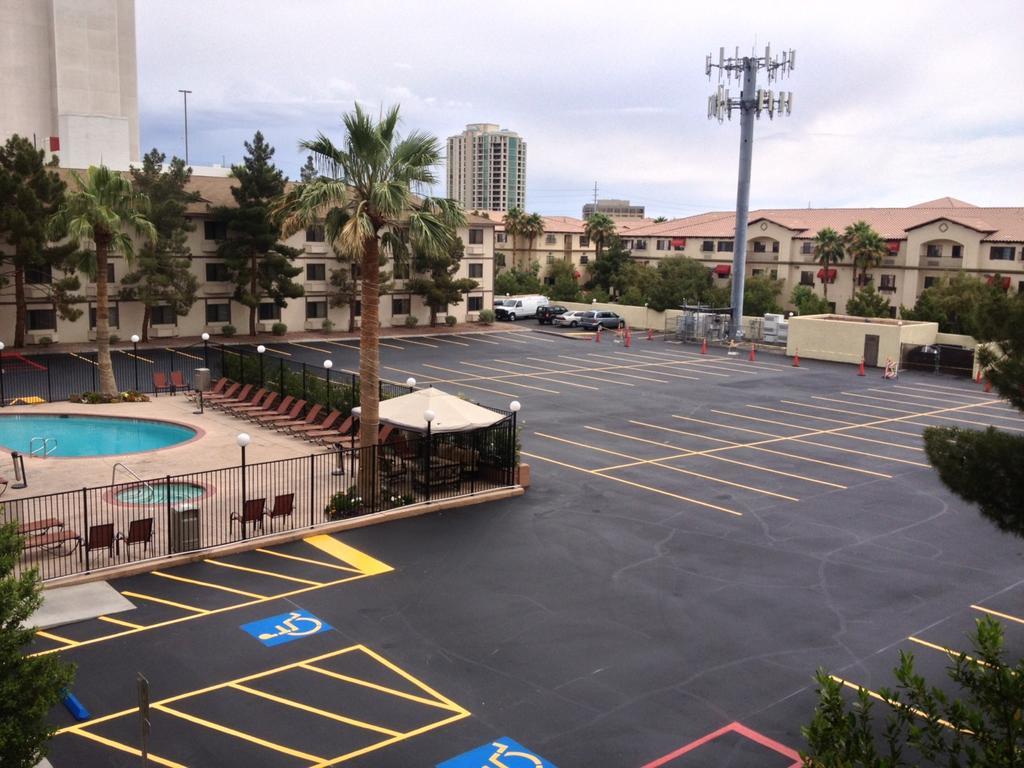 Ellis Island Hotel Casino & Brewery Las Vegas Bagian luar foto